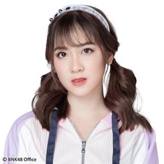 ファイル:2019年BNK48プロフィール Janista Tansiri.jpg