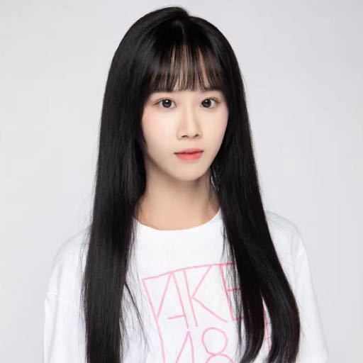 ファイル:2022年AKB48 Team SHプロフィール 张诗瑜.jpg