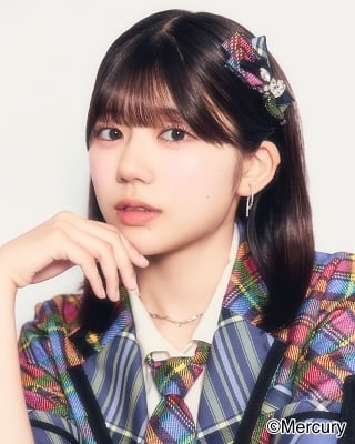 ファイル:2025年HKT48プロフィール 石井彩音 2.jpg