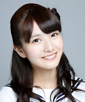 ファイル:2013年乃木坂46プロフィール 柏幸奈 2.jpg