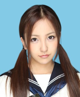 ファイル:2010年AKB48プロフィール 板野友美.jpg