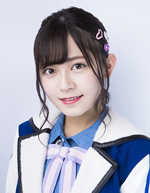 ファイル:2017年HKT48プロフィール 岩花詩乃.jpg