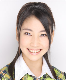 ファイル:2008年AKB48プロフィール 近野莉菜.jpg