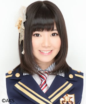 ファイル:2012年SKE48プロフィール 金子栞 2.jpg