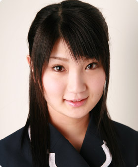 ファイル:2006年AKB48プロフィール 駒谷仁美.jpg