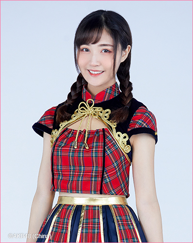 ファイル:2019年AKB48 Team SHプロフィール 张倩霏 2.jpg