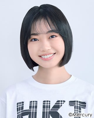 ファイル:2022年HKT48プロフィール 梁瀬鈴雅.jpg
