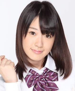 ファイル:2011年乃木坂46プロフィール 高山一実 2.jpg