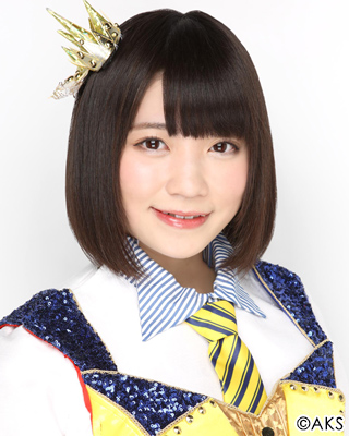 ファイル:2015年HKT48プロフィール 駒田京伽.jpg