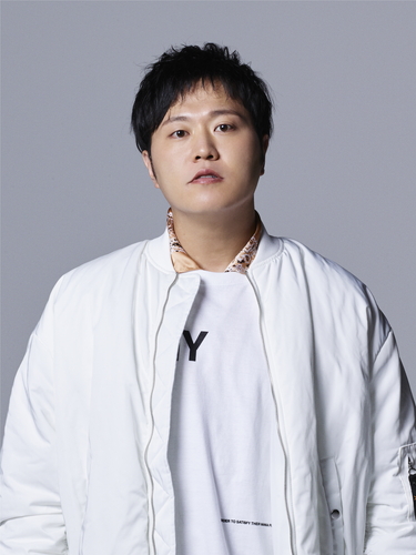 ファイル:2019年吉本坂46プロフィール エハラマサヒロ 2.jpg