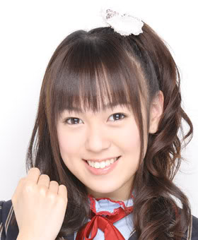 ファイル:2008年AKB48プロフィール 米沢瑠美 2.jpg