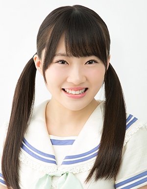 ファイル:2017年AKB48プロフィール 山根涼羽.jpg