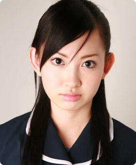 ファイル:2006年AKB48プロフィール 小嶋陽菜.jpg