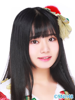 ファイル:2015年SNH48プロフィール 胡晓慧 2.jpg