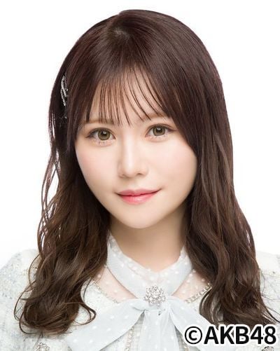 ファイル:2022年AKB48プロフィール 込山榛香.jpg