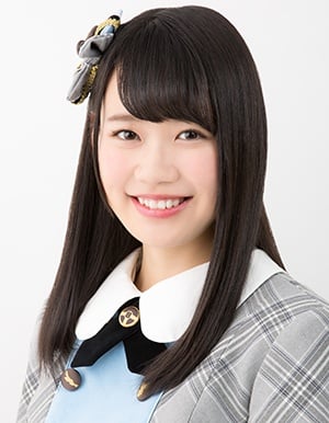 ファイル:2017年AKB48プロフィール 服部有菜.jpg