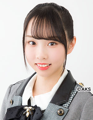 ファイル:2019年AKB48プロフィール 岡田梨奈.jpg