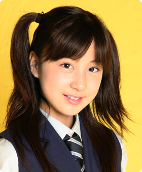 ファイル:2006年AKB48プロフィール 小野恵令奈 2.jpg