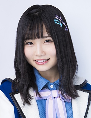 ファイル:2017年HKT48プロフィール 秋吉優花.jpg