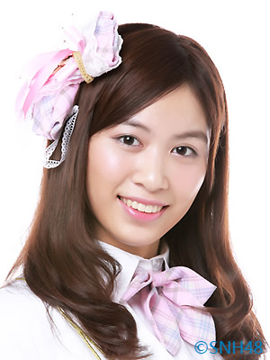 ファイル:2014年SNH48プロフィール 林楠.jpg