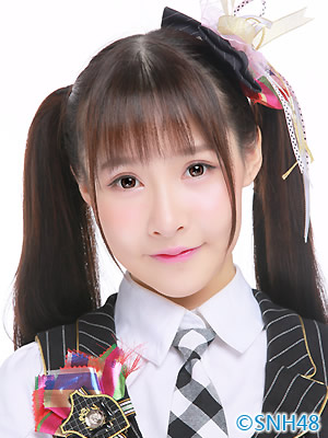 ファイル:2015年SNH48プロフィール 孟玥.jpg