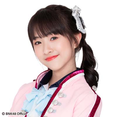 ファイル:2018年BNK48プロフィール Natcha Krisdhasima 3.jpg