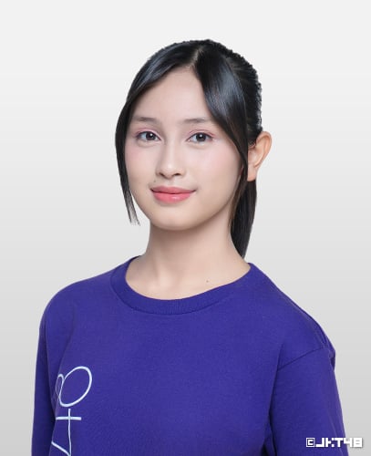 ファイル:2026年JKT48プロフィール Sona Kalyana 2.jpg
