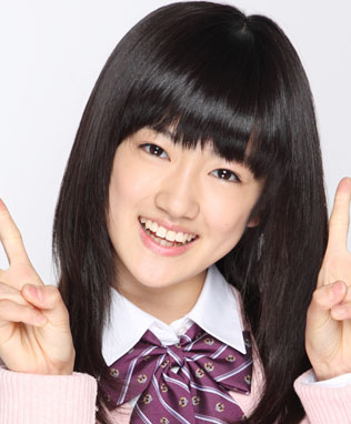 ファイル:2011年乃木坂46プロフィール 樋口日奈 2.jpg
