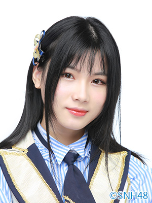 ファイル:2015年SNH48プロフィール 陈观慧 2.jpg