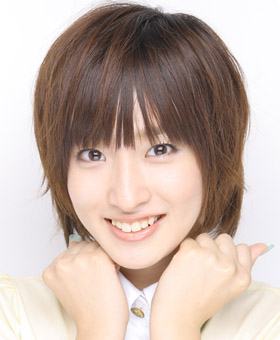 ファイル:2007年AKB48プロフィール 梅田彩佳 2.jpg