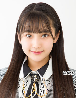 ファイル:2019年AKB48プロフィール 鈴木くるみ.jpg