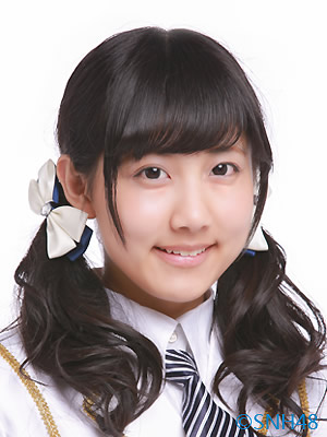 ファイル:2014年SNH48プロフィール 李艺彤.jpg