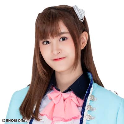 ファイル:2018年BNK48プロフィール Sumitra Duangkaew 3.jpg