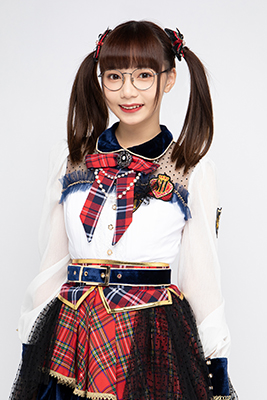 ファイル:2021年AKB48 Team SHプロフィール 沈莹 2.jpg