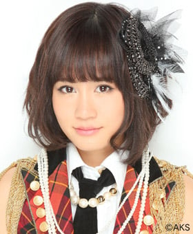 ファイル:2012年AKB48プロフィール 前田敦子.jpg