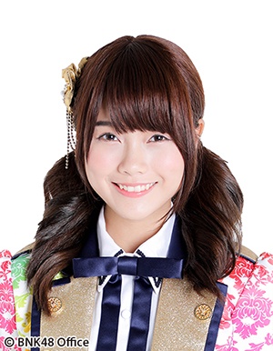 ファイル:2017年BNK48プロフィール Praewa Suthamphong 3.jpg
