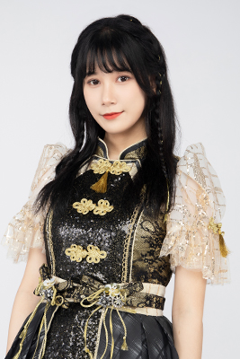 ファイル:2021年AKB48 Team SHプロフィール 马小雨 3.jpg