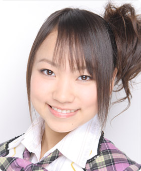 ファイル:2008年AKB48プロフィール 瓜屋茜.jpg