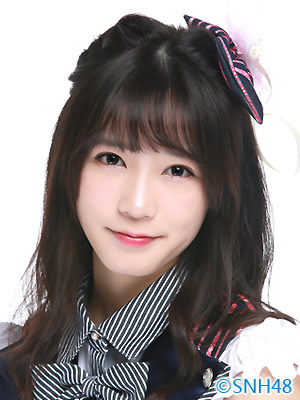 ファイル:2015年SNH48プロフィール 袁雨桢.jpg
