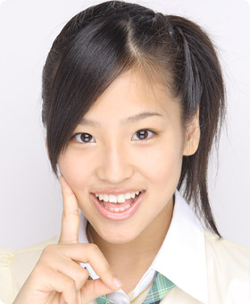 ファイル:2007年AKB48プロフィール 仲川遥香 2.jpg