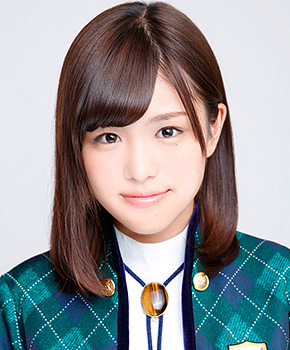 ファイル:2014年乃木坂46プロフィール 伊藤かりん 3.jpg