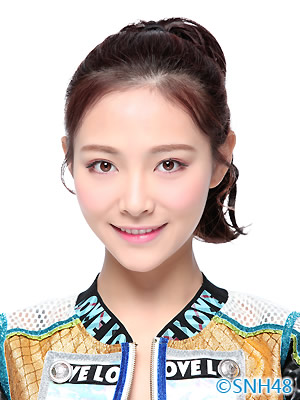 ファイル:2016年SNH48プロフィール 许佳琪.jpg