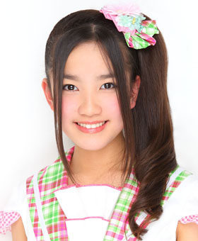 ファイル:2011年AKB48プロフィール 加藤玲奈.jpg