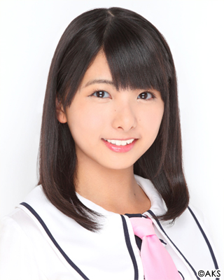 ファイル:2013年HKT48プロフィール 岡田栞奈.jpg