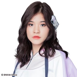 ファイル:2019年BNK48プロフィール Juthamas Khonta.jpg