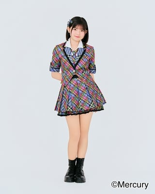 ファイル:2025年HKT48プロフィール 安井妃奈 3.jpg