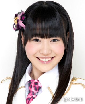 ファイル:2011年NMB48プロフィール 門脇佳奈子 2.jpg
