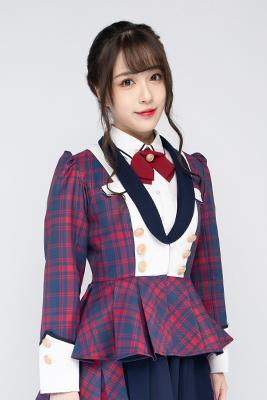 ファイル:2021年AKB48 Team SHプロフィール 毛唯嘉 4.jpg