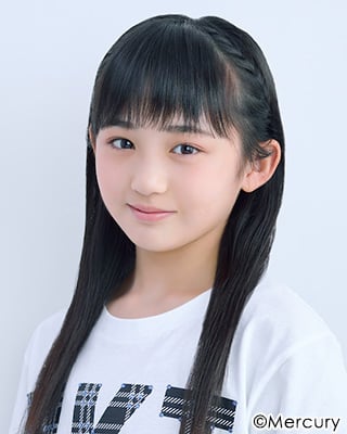 ファイル:2022年HKT48プロフィール 石松結菜.jpg