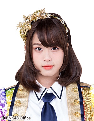 ファイル:2017年BNK48プロフィール Pimrapat Phadungwatanachok 3.jpg